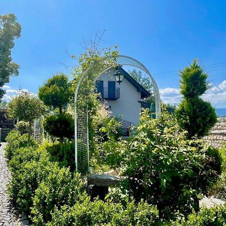 Apartament Nad Potokiem イェレニャ・グーラ エクステリア 写真